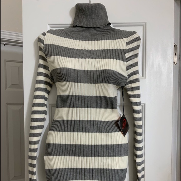 BRAND NEW YOKI GRAY SWEATER. SIZE- XL - Picture 2 of 8